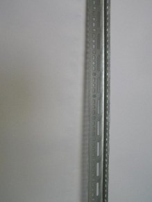 Salgó polcrendszer hagyományos horganyzott profil